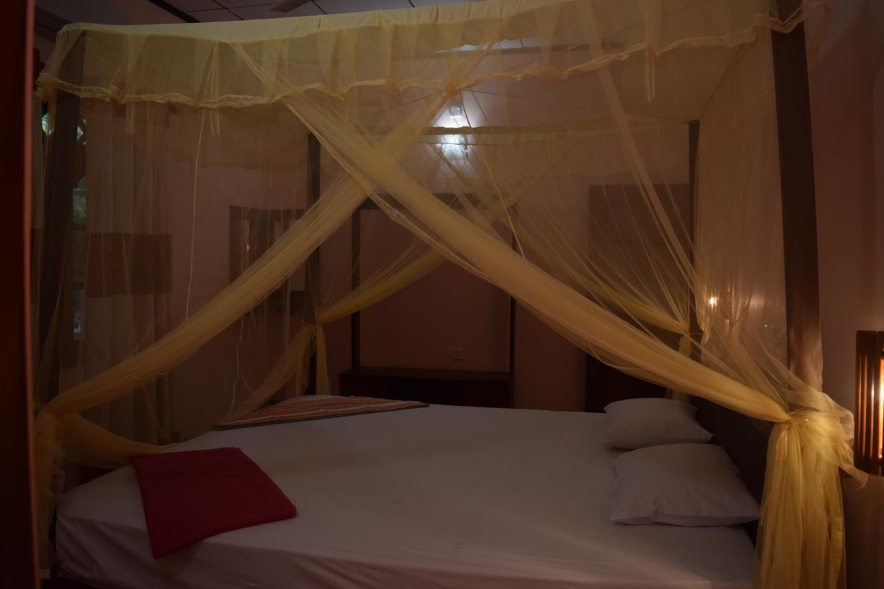 Hotel Lavish Eco Jungle Tissamaharama Exterior foto